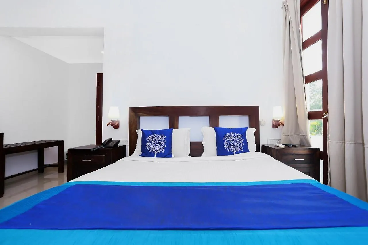 Vaccinated Staff- Oyo Flagship 40093 Hotel Fort Castle Fort Kochi